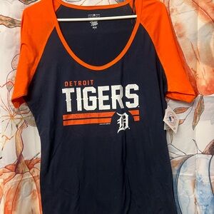 Detroit Tigers Orange and Navy T-Shirt